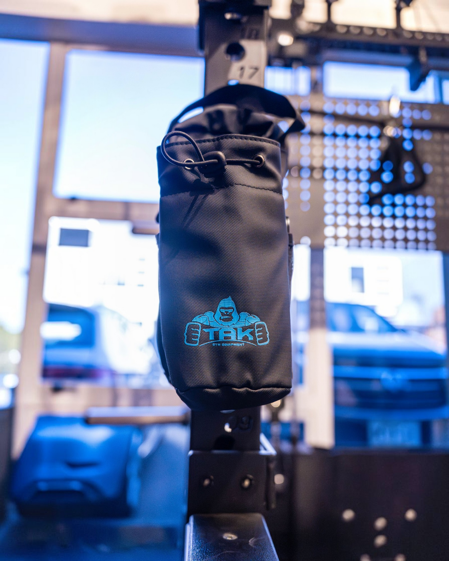 TAK Magnetic Gym Water Bottle Bag | Rack Mounted Bottle & Phone Holder
